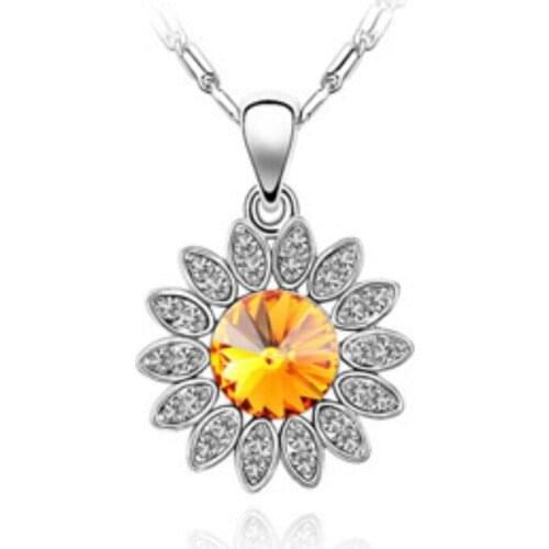 Small Daisy Necklace female Temperament simple personality fashion fresh pendant various flower plant modeling silvery Neckla