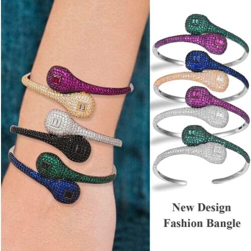 Missvikki Golden Bracelets