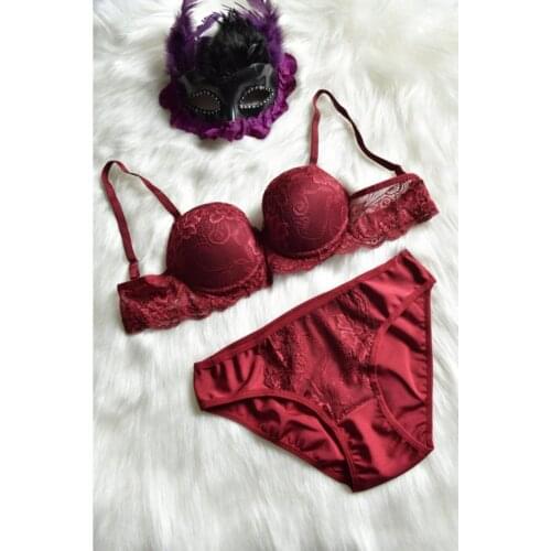 Women Burgundy Elegant Ruched Bra Set Padded