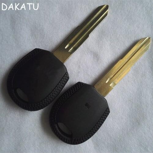 DAKATU Replacement Car Key Blanks Case For Kia Optima Carnival Transponder Key Shell With Right Blade