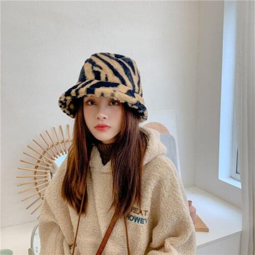 Women Winter Warm Bucket Hat Vintage Faux Fur Leopard Print Fluffy Fisherman Hat Fuzzy Caps
