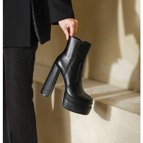 2021 New Autumn Winter Platform Boots High Heels Back Zipper Black White Short Boots for Women Waterproof Gothic Shoes