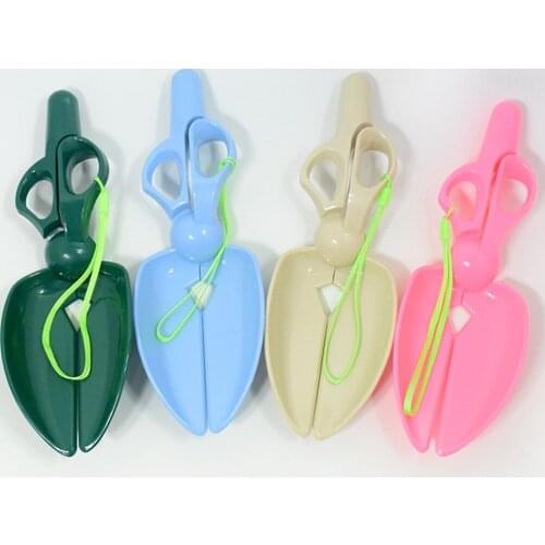 Dog Poop Clamp Plastic Scissor Shape Portable Cat Poop Picker Pet Poop Shovel Poop Scoop Pick Up Waste Cleaning Tools Supplies