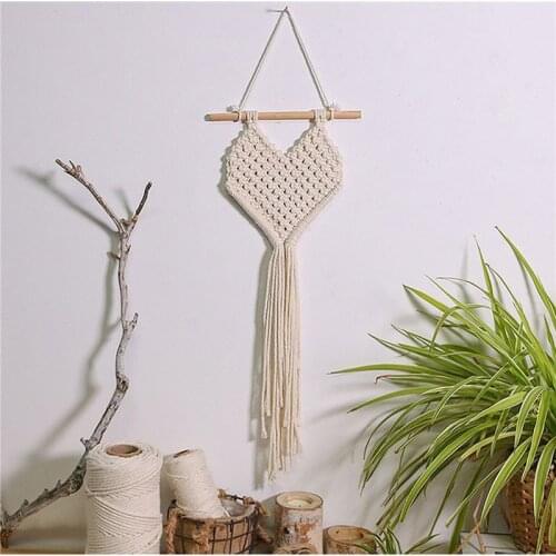 Woven Tapestry Bohemian Heart-Shaped Hanging Ornaments Decorative Craftwork for Living Room Bedroom Geometric Art Handicrafts