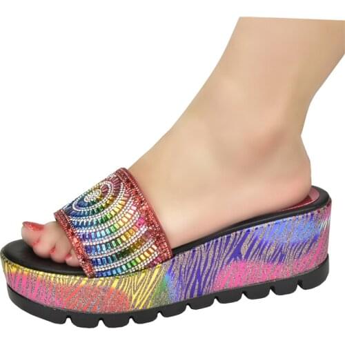 Latest Design Platform Wedges Slippers Women Sandals 2021 New Fashion Heels Shoes Decorated with Rhinestone Nigerian Party Pumps