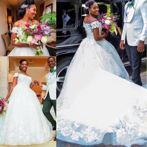 White Lace Wedding Dresses Princess Ball Gown Off The Shoulder Appliqued African Plus Size Bridal Gowns Gorgeous Lady Marriage