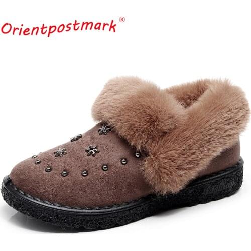 Snow Suede Ankle Boots Women Flats Winter Warm Winter Short Boots New Suede Boots Women Shoes Fur Plush Suede Shoes Black Brown