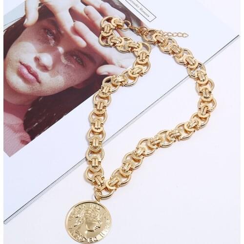 2021 Exaggerated hot new Retro Necklace Head Coin pendant Fashion Necklace Big Chain Necklace Pendant Fashion Pendant Necklace