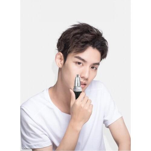 K.SKIN Quick Hair Removal with Electric Nose Hair Trimmer [No. 5 Battery] Nose and ear trimmer