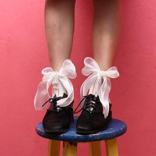 2020 Polyester Pug Rushed Women Socks Transparent Sokken Original Design Summer Glass Yarn Bow Mesh Handmade Beaded Female White