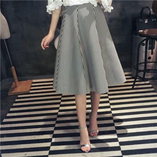 20020 Autumn And Winter Black A white vVertical Striped Skirt Petti Skirt Mid-length Space Cotton Retro