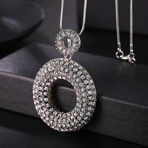 Fashion Silver Rhinestone Crystal Round Shape O Pendant Snake Long Chain Necklace for Sweater Charming for Woman