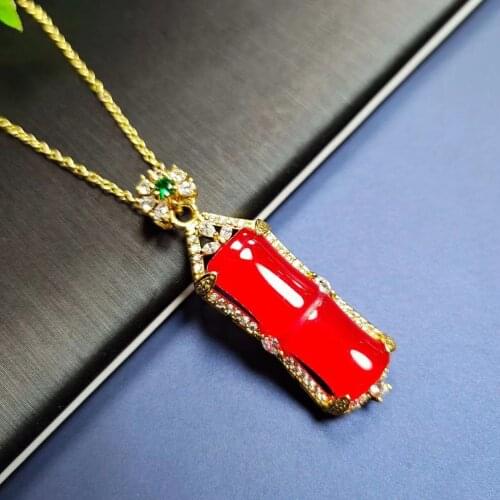 Natural ice carnelian pendant necklace