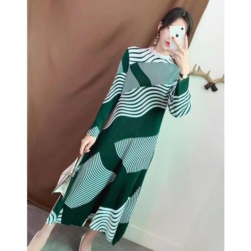 HOT SELLING Miyake Fold geometric print o-neck long sleeve big A-Line dress IN STOCK