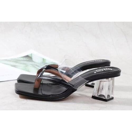 Middle Heel Ladies Slippers 2021 Summer Korean Version Foot Clip Square Head Fashion Crystal Heel Sandals Wear Outside Slippers