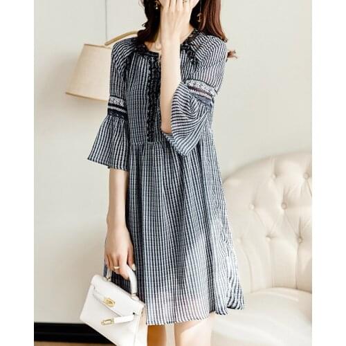 2021 summer new striped crew neck design sense niche dress womens French retro waist temperament skirt