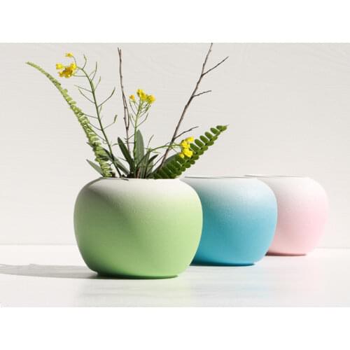 Modern simple small fresh matte round tabletop ceramic floral gradient ceramic ornaments vases living room decoration