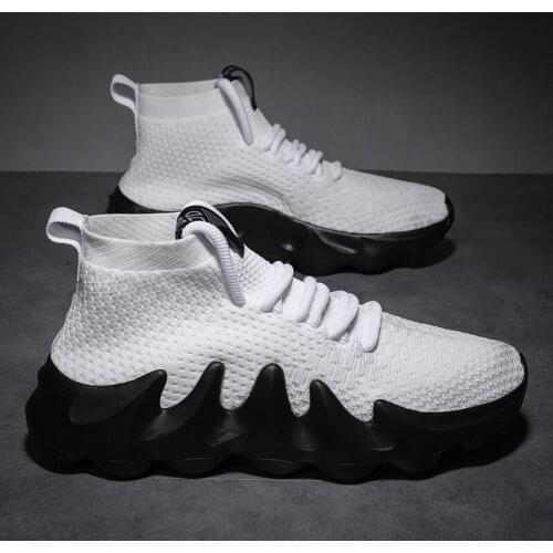 Mens shoes 2021 new summer large size breathable thin mesh shoes mesh top sports leisure hollow ultra light running shoes