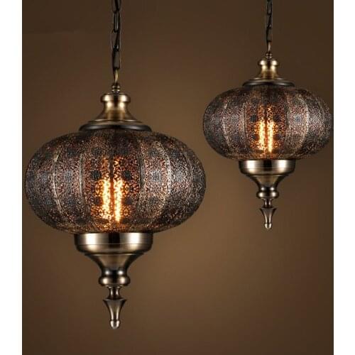 Southeast Asia Balance Yi Iron Pendant Lights LED Carved Hollow Retro Lamps for Dining Room Restaurant Lantern De Lamp