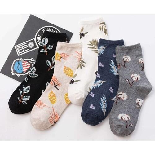 Autumn and winter socks Literature and Art Socks Cotton cartoon leaves casual tide socks