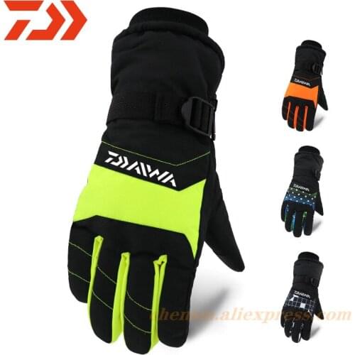 Dawa 2020 New Winter Men Fishing Gloves High Quality Doodle Hand Warmer Camo Printed Cotton Thickened Male Waterproof Gloves