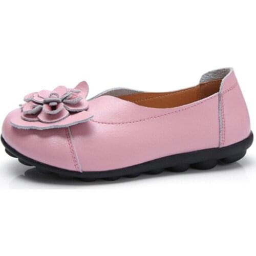 2021 autumn and winter cowhind flower mother shoes comfort bean bean womens flat flat shoes four seasons womens single shoes