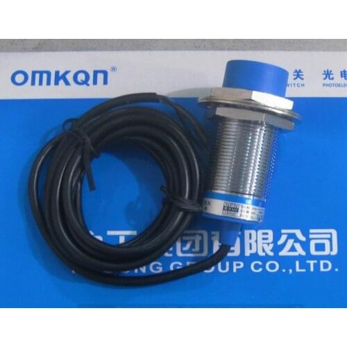 LJ30A3-15-Z/BY Blue Head Inductance Type Near Switch Direct Three Line PNP Normally Open Proximity switch