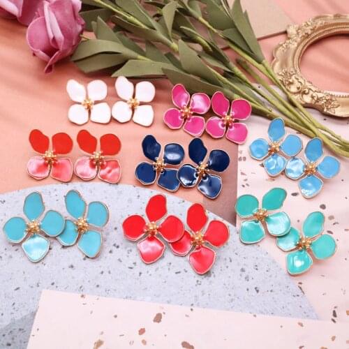 Pretty New Flowers Earrings Stud 8 Colors Enamel Alloy Party Brincos Modern Fashion Accessoires