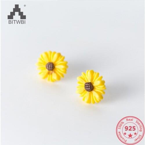925 Sterling Silver Stud Earrings Women Sweet Cute Yellow Little Daisy Earrings Daily Simplicity Ear Jewelry Holiday Gift