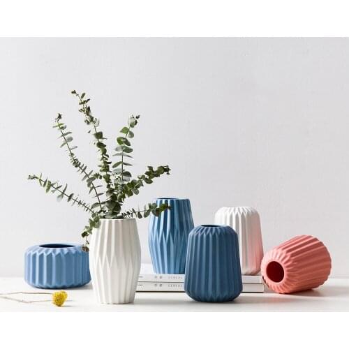 1pc Origami Vase Ceramic Flower Vase Home Decor Elegant Tabletop Vase Porcelain Centerpiece Water Planting Container
