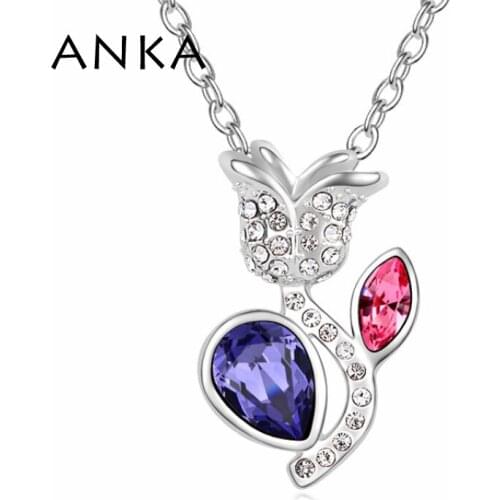 2020 Top Fashion Rushed Romantic Women Pendant Necklaces Chain Flower Necklace Main Stone Crystals from Austria #107120