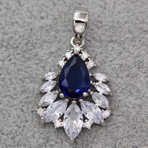 Bohemian waterdrop stone Pendant for Women Gold Plated Green Zirconia Necklace Heart Pendant Fashion Wedding Jewelry accessories