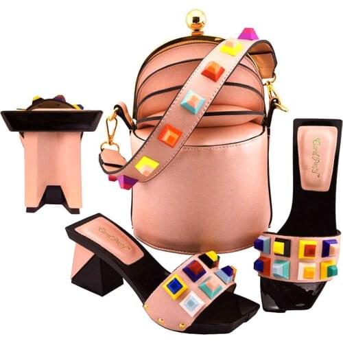 Italy Fashion Women Shoes and Handbag Bag To Match Set Nigerian Ladies Wedding Pumps with Bag Block Heel Shoes Luxury Sandals