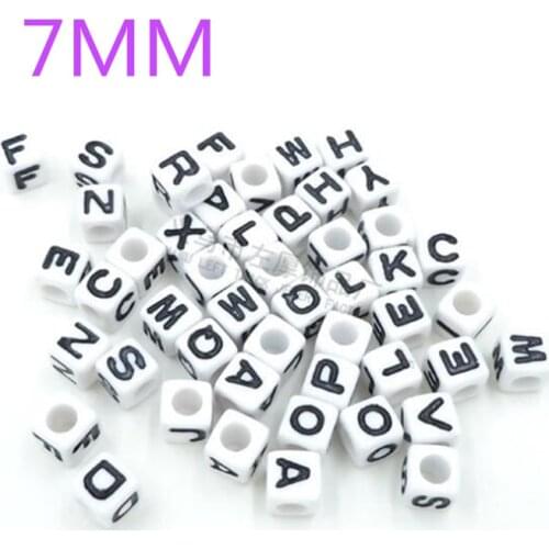 Fashion Acrylic English Alphabet Letter Beads Loose Cube Plastic DIY Beads Mix All Letters 7MM 100 pieces a1111