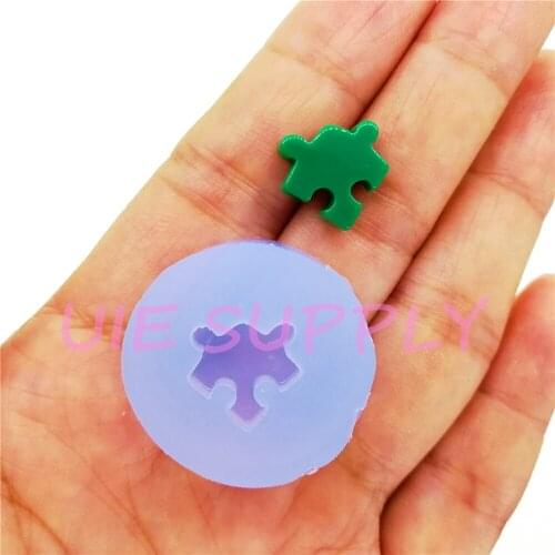 BYL523U 12.6mm x 12.2mm Puzzle Silicone Mold Fondant Cake Decoration Candy Resin Clay Earrings Necklace Craft Soap Candle