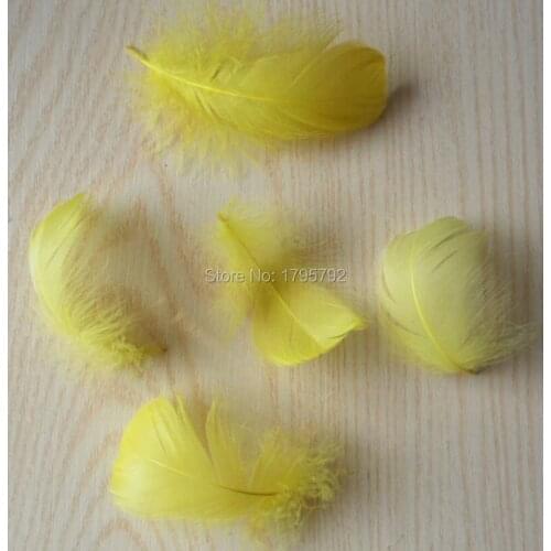 Wholesale 25pcs/lot Yellow Color 5-8cm Natural goose feathers plume for wedding hat hair accessories crafts decoration