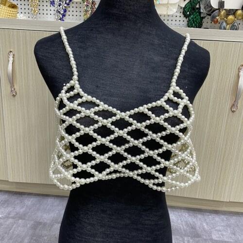 High Street Neck Pearl Vest Top Women Hollow Out Pearl Crop Top Ladies White Sleeveless Sexy Pearl Tank Breast Chain Necklace
