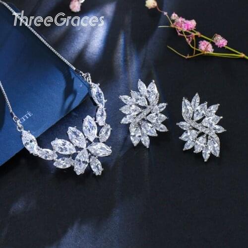 ThreeGraces Big Leaf Shape Pendant Necklace and Earrings Sparkling Cubic Zirconia Stone Fashion Jewelry Sets for Women JS136