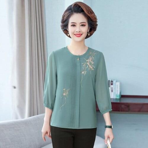 Chiffon Spring Autumn Women Shirts Elegant Temperament Embroidery Blouses Long Sleeve Casual Loose Ladies Blusas Tops MM1083