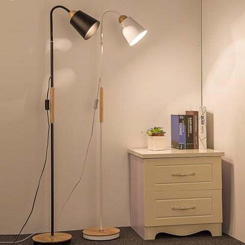 Bedroom study remote Delicate floor lamp The creative personality of modern solid wood floor lamp simple living room MZ19