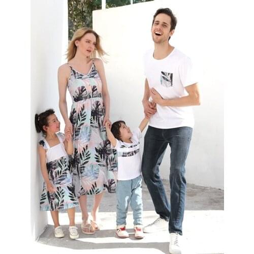 2021 Family Matching T-shirts Dad and Son Tops Mother Daughter Dresses Mom Son Outfits Summer Floral Sleeveless Girls Clothes
