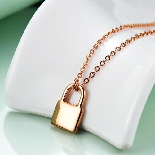 QiLuxy Fashion Simple Lock Pendanet Necklaces for Women Vintage Stainless Steel Pendant Choker Necklace Female Jewelry