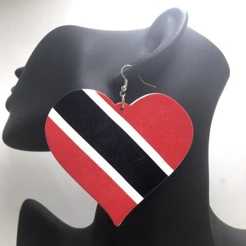 Free Shipping! Printing Trinida Flag Heart Wooden Earrings