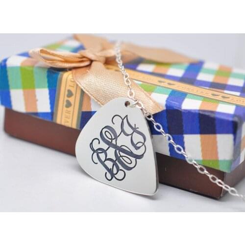 Solid Silver Monogram Name Engraved Guitar Pick Necklace Stamp 3 Letters Custom Unisex Jewelry Colar Unique Gift