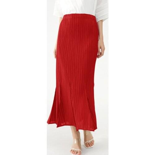 Miyake pleated casual woman skirt 2021 summer and autumn new temperament Korean black elegant folda slim loose design long skirt