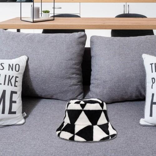 6XDA Bucket Hats in Freezing Winter Fisherman Fuzzy with Plaid Pattern Covering Hat with Black White Contrast Colors