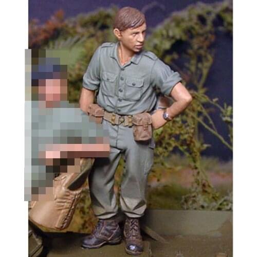 Unpainted Soldier GK Resin Figure 1/35 Scale Model Kit Resin Colorless Self-Assembled Toy No.109
