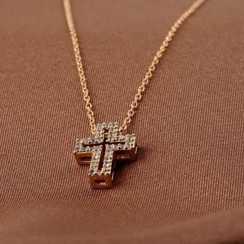 Wholesale Simple Cute Cross Pendant Shiny Micropavé Cross Pendant Necklace Womens Mens Fashion Gold Hollow Pendant Necklace