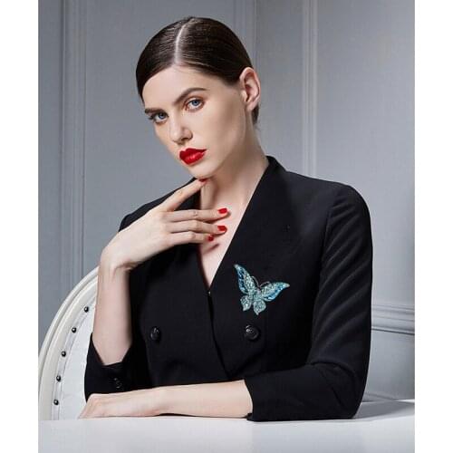 Butterfly Brooch Luxury Crystal Pin For Women Party Banquet Rhinestone Pins