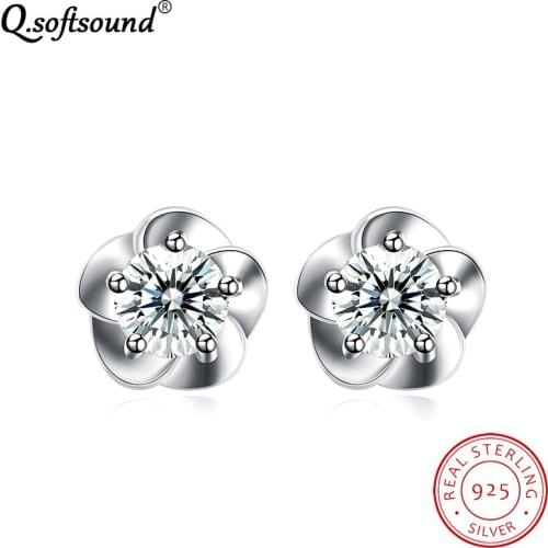 Q.softsound Stud Earrings